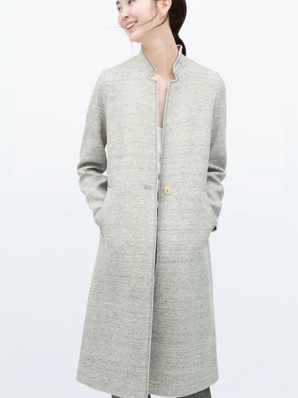 Zara Casual Long Coat
ZARA - WOMAN - VELOUR COAT size S